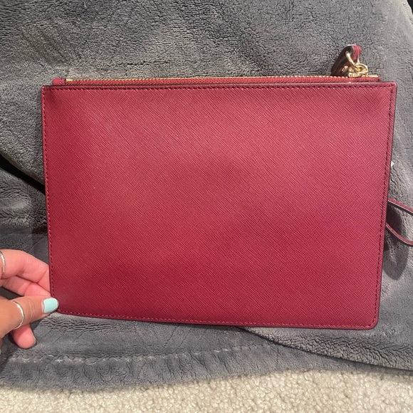 Micheal Kors Clutch - Picture 3 of 4